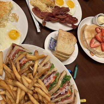 The Pechanga Cafe - New American Near Me - Temecula, California
