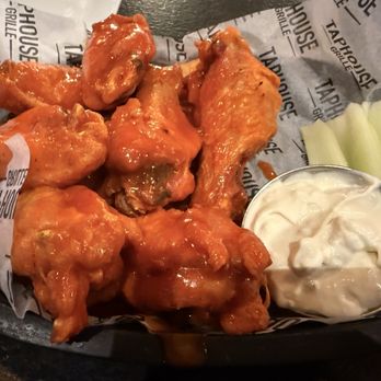 Taphouse Grille - Excellent hot wings! - New American Near Me - Hackettstown, New Jersey