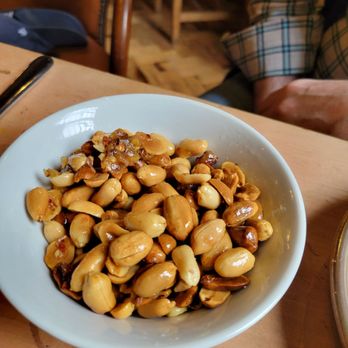 Stravaigin - Nuts - Scottish Near Me - Glasgow, GLG