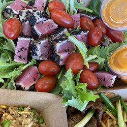 Nhinja Express - Seared Ahi Tuna Salad