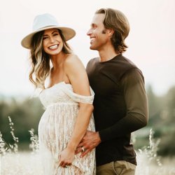 Stephanie Hymiller - Maternity Makeup