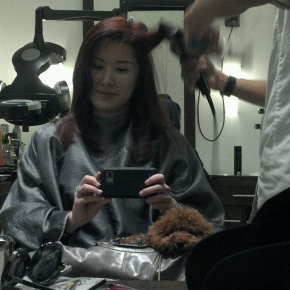 W Salon Hawaii - Koichi doing his magic & Lucie chilling watching Mommy get her hair done. - Hair Salons Near Me - Honolulu, Hawaii W Salon Hawaii - Koichi doing his magic & Lucie chilling watching Mommy get her hair done. - Hair Salons Near Me - Honolulu, Hawaii
