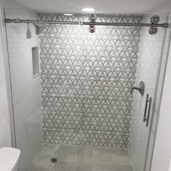 Palm Shower Glass and Mirror