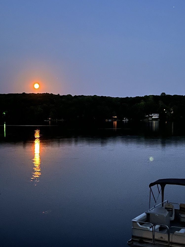PLEASANT POND Updated September 2024 18 Photos Upper Pond Rd
