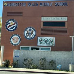 Manhattan Beach Middle School - Manhattan Beach Middle School 2026 MBUSD next to Pollywog Park