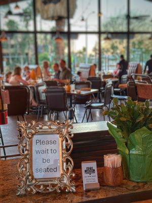 1501 Uptown Gastropub by null