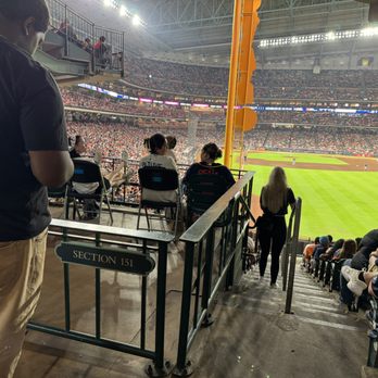 Daikin Park - That's where I could stand to watch the game without paying a premium - Stadiums & Arenas Near Me - Houston, Texas