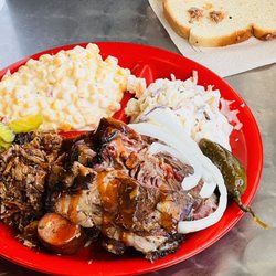 Pit Stop Bbq - What a beautiful looking plate.