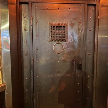 CODE RED - Entry - Cocktail Bars Near Me - Washington, DC, District of Columbia