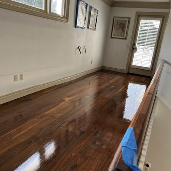 Pablo's Hardwood Flooring - a hardwood floor in a home - Flooring Near Me - Duarte, California Pablo's Hardwood Flooring - a hardwood floor in a home - Flooring Near Me - Duarte, California