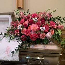Pigmint Flowers & Gifts - BeautifulFuneral Spray
