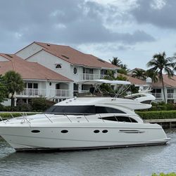 Sandy'Sea Charters - This is the other Boat. 60' Viking. We took the 46' Wellcraft and was more then comfortable