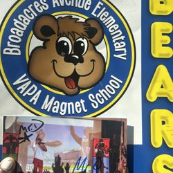 Broadacres Elementary School - What we have people come perform