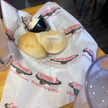 Cattleman's Roadhouse - Rolls - Steakhouses Near Me - Shelbyville, Kentucky