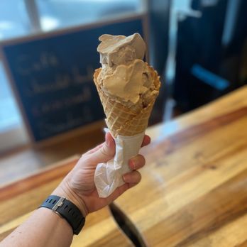 Nili Alimentation - Gelato - Desserts Near Me - Quebec City, Quebec Nili Alimentation - Gelato - Desserts Near Me - Quebec City, Quebec