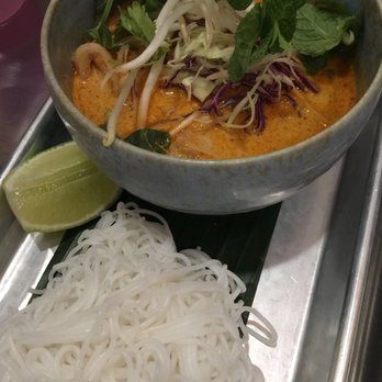 Funky Elephant - Seafood curry vermicelli. - Thai Near Me - Berkeley, California