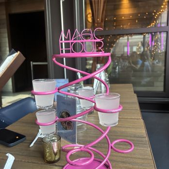 Magic Hour Rooftop Bar & Lounge - Lounges Near Me - New York, New York
