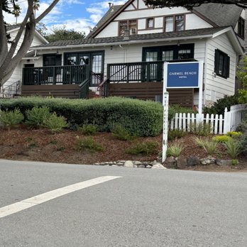 Carmel Beach Hotel - Hotels Near Me - Carmel, California