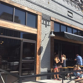 10 Barrel Brewing - The outdoor bar. - Breweries Near Me - Boise, Idaho 10 Barrel Brewing - The outdoor bar. - Breweries Near Me - Boise, Idaho
