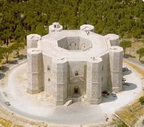 Castel del Monte by null