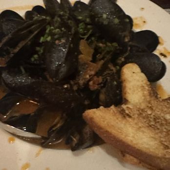 Amano Bistro - Mussels dinner portion - Italian Near Me - Chicago, Illinois Amano Bistro - Mussels dinner portion - Italian Near Me - Chicago, Illinois