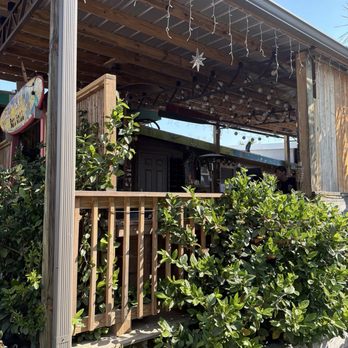 North Beach Bar and Grill - Seafood Near Me - Tybee Island, Georgia