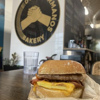 DOS HERMANOS BAKERY Updated August 2024 77 Photos & 78 Reviews