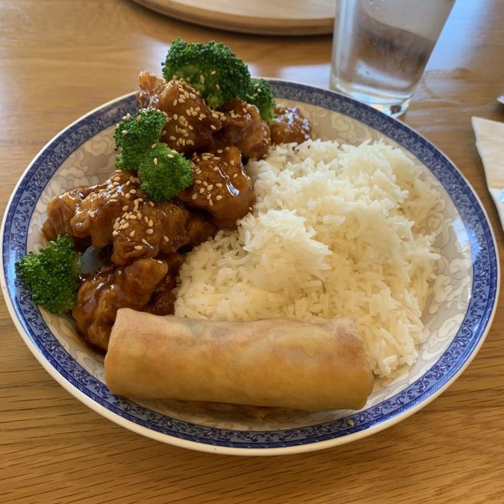 Lazy Susan - General Tso's Chicken Lunch - Chinese Near Me - San Francisco, California Lazy Susan - General Tso's Chicken Lunch - Chinese Near Me - San Francisco, California