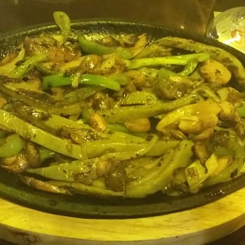 La Parrilla - Fajitas vegetarianas sin queso 3 - Tacos Near Me - Cancún, ROO La Parrilla - Fajitas vegetarianas sin queso 3 - Tacos Near Me - Cancún, ROO