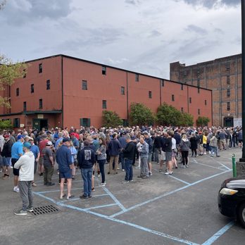 Buffalo Trace Distillery - Distilleries Near Me - Frankfort, Kentucky