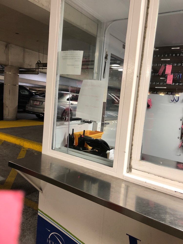 HOBBY AIRPORT VALET PARKING 7800 Airport Blvd, Houston, Texas Valet Services Phone Number