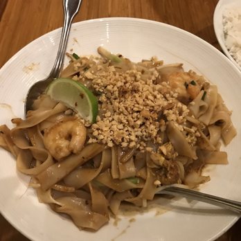 Terracotta Red - Thai Rice Noodle - Asian Fusion Near Me - Everett, Washington