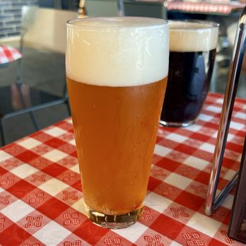 Side Project Pizza - Great craft beer - Breweries Near Me - Maplewood, Missouri