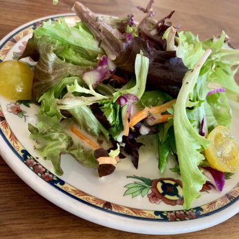 Gwyn's High Alpine - Salad that comes with tacos - American Near Me - Snowmass, Colorado