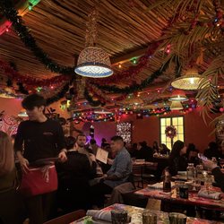 Nomada - Festive Dining Room