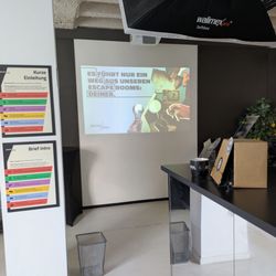 pause & play Escape Rooms - Photo set up (optional)