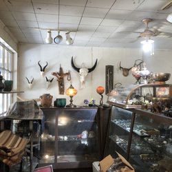 Smiths Scrimshaw Knives & Silversmithing - Store photo of the shop