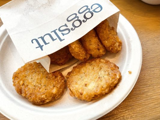 Eggslut Beverly Center by null