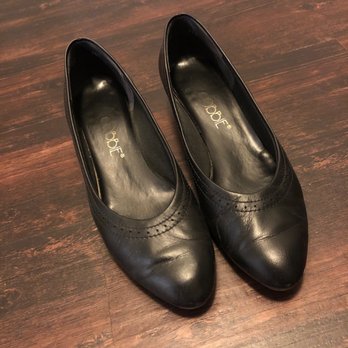 Kimmel Shoe Repair - Shoe Repair Near Me - Carmel, Indiana Kimmel Shoe Repair - Shoe Repair Near Me - Carmel, Indiana