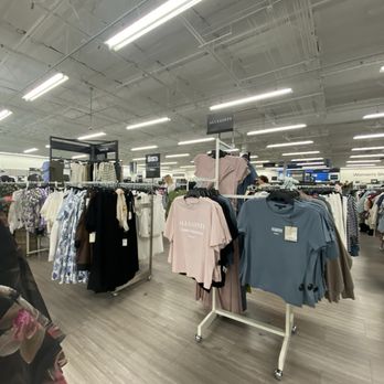 Nordstrom Rack El Camino Promenade - Department Stores Near Me - Encinitas, California