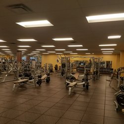 Independent Health Family Branch YMCA - The emptiest I've ever seen it. Talking about both my brain and my gym