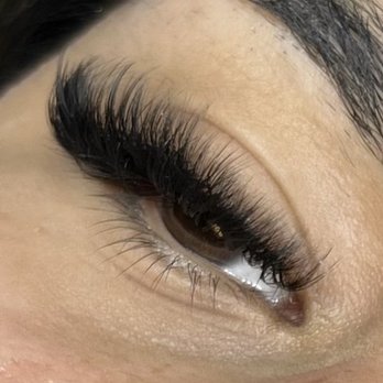 Untamed Esthetics - Volume cat eye set - Estheticians Near Me - Fresno, California Untamed Esthetics - Volume cat eye set - Estheticians Near Me - Fresno, California