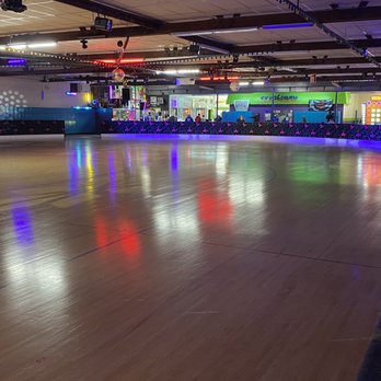 Skateland Arena - Front of house - Skating Rinks Near Me - Mount Morris, Michigan