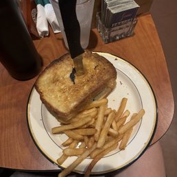 Frisco Melt with Pub Fries