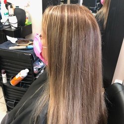 New Look Beauty Salon - Straight final look. Whether I wear it straight or curled, I always get compliments on my hair. Thank you Connie!