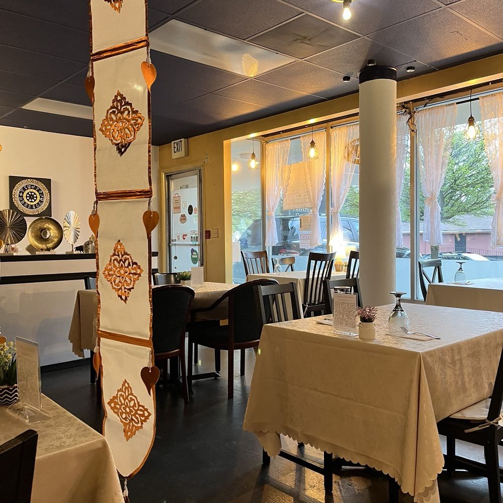 Phayathai Cuisine - Their dining room - Thai Near Me - Seattle, Washington Phayathai Cuisine - Their dining room - Thai Near Me - Seattle, Washington
