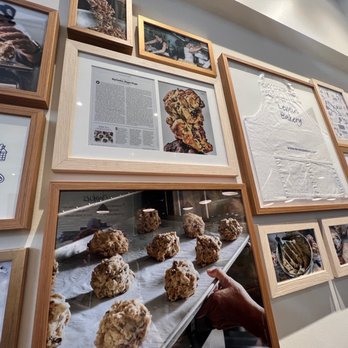 Levain Bakery - Bakeries Near Me - Chicago, Illinois