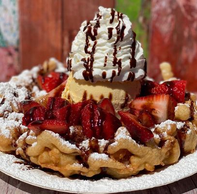 Fun-Diggity Funnel-Cakes by null