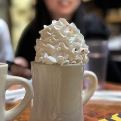 Squeeze In - Hot chocolate