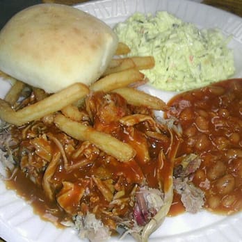 Three Little Pigs Bar-B-Q - Jumbo plate - Barbeque Near Me - Memphis, Tennessee Three Little Pigs Bar-B-Q - Jumbo plate - Barbeque Near Me - Memphis, Tennessee